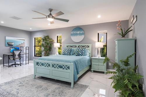 3BR With HUGE 2k sq ft Lanai & Seasonally Heated Pool in Bonita Springs