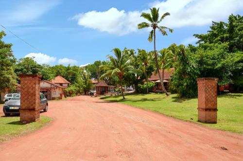Вид, Studio cocooning a Saint Anne / 27 m² / jardin fleuri in Сент-Анна