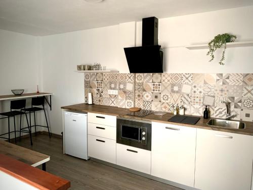 Cos pes en Palas in Palas de Rei