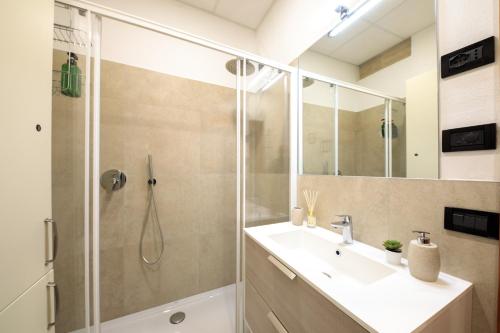 Domus Arena Exclusive Apartment - 5 letti - 300 mt Arena di Verona, Verona (photo 9)