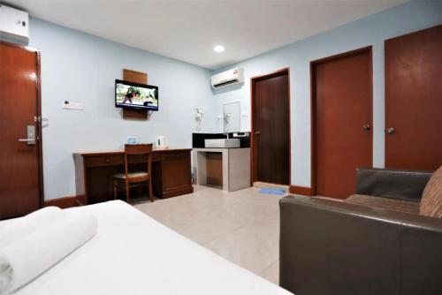 Orkid Hills Hotel at Bukit Bintang - image 9