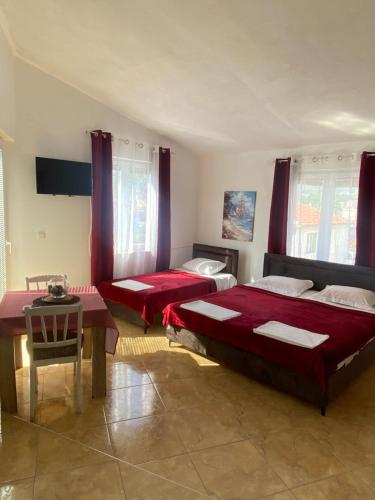 One-Bedroom Apartment room in Starlight Apartments