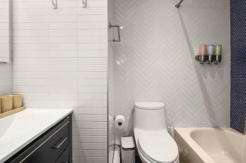 Midtown West 2BR near Javits & Penn Station, New York (fotografie 6)