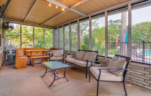 Family fun 4bed 2bath with pool near พิพิธภัณฑ์ศิลปะแมกเนย์