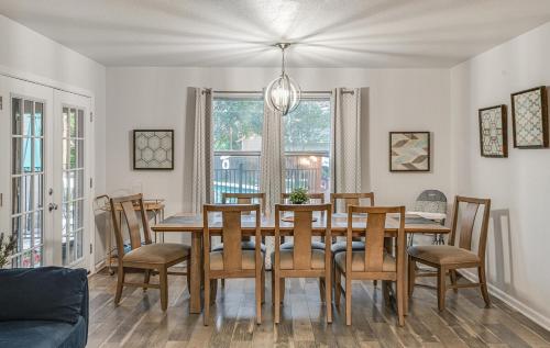 Family fun 4bed 2bath with pool near พิพิธภัณฑ์ศิลปะแมกเนย์