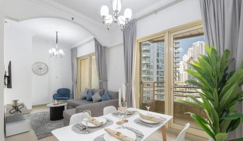 Dubai Marina-2Bedroom-3 balcony -holiday home-direct acces to Marina Promenade, Dubaj (zdjęcie 5)