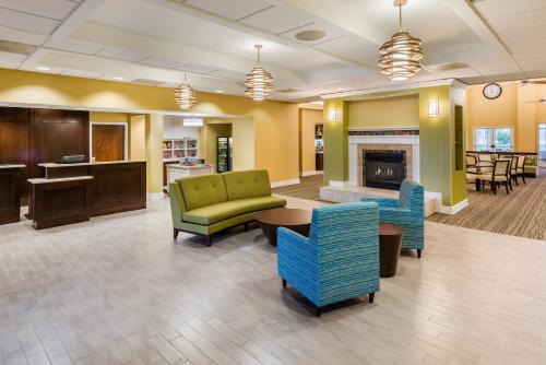 Homewood Suites by Hilton St. Louis Riverport- Airport West - image 2
