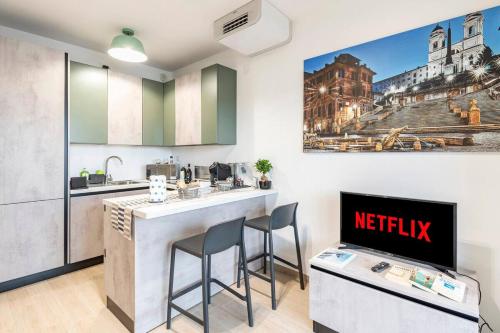 Brand new apartment with private parking space, Roma