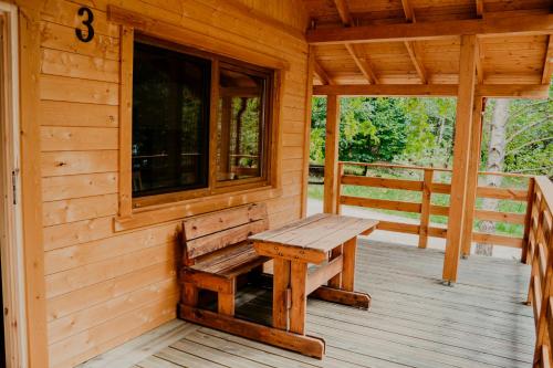 Balkons/terase, Domki w lesie nad Drawskim in Nowe Worowo