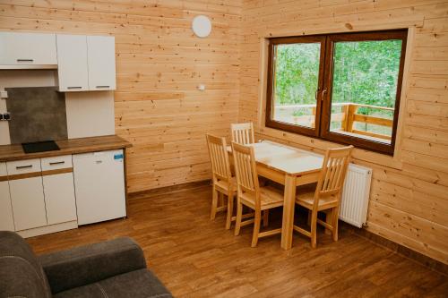 virtuve, Domki w lesie nad Drawskim in Nowe Worowo