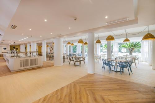 Hotel O7 ALONDRA - 레스토랑