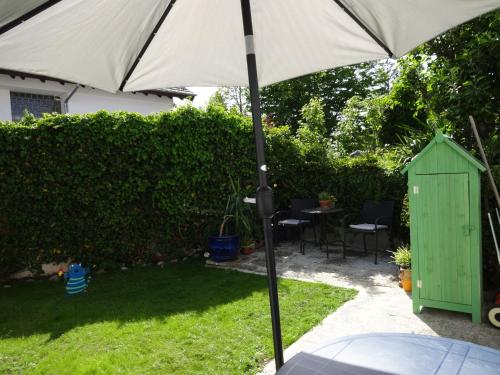 Kert, Cozy apartment with garden in Busingen am Hochrhein