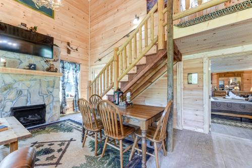 On-Site Creek Access: Pet-Friendly Cosby Cabin! in Cosby (TN)