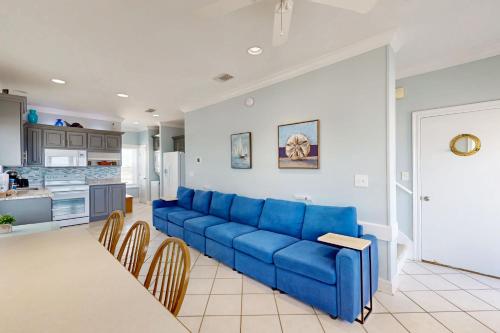 Fort Fun West by Meyer Vacation Rentals – Gulf Shores, AL
