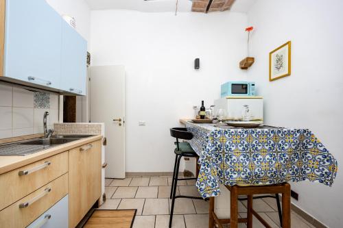 Termini Centeral Station's home, near Santa Maria Maggiore, Rome (photo 5)