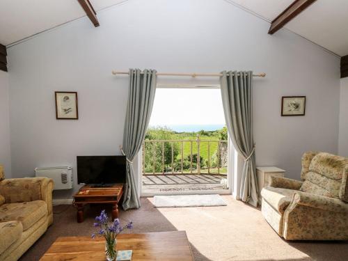 Exterior view, Swallows in Ventnor West