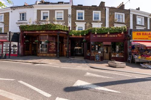The Crown Pub & Guesthouse, Londra