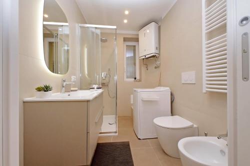 Charm Apartment San Giovanni, Рим (фото 10)