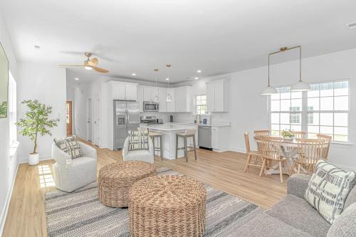 Steps to Sand 3BR for Families