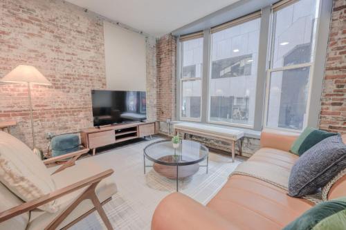 Downton Boston Luxurious 2 Bed