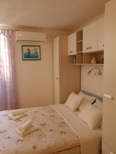 Private room in the center of Split 2