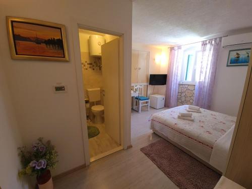 Private room in the center of Split 1