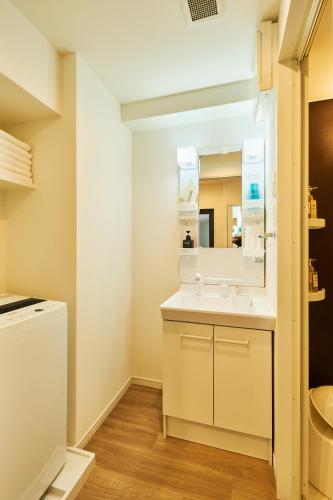Standard Triple Room image 3