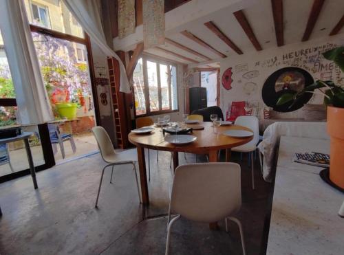Mini immeuble en entier avec jardin cote Parc - Abrest