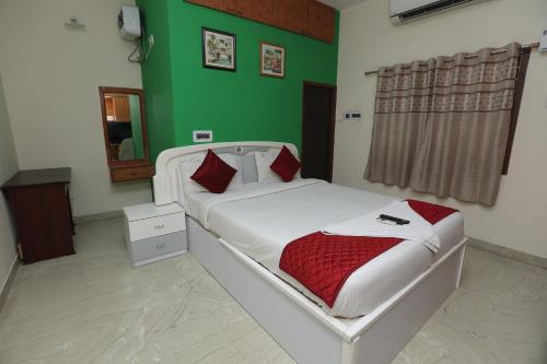 Happyhomes Porur -Near RMZ Software Park-Commerzone-DLF IT SEZ Park -L&T – Chennai, IL