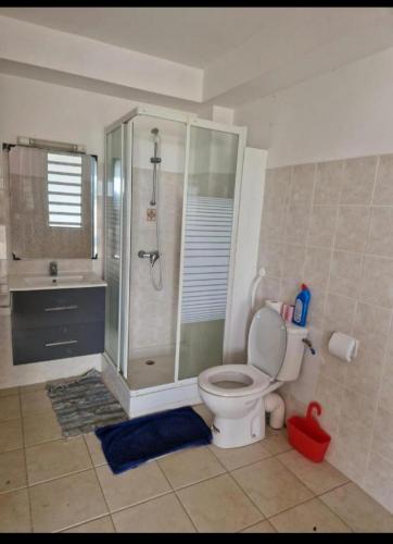 Ti'Eva appartement F3 avec piscine partagée (Ti'Eva appartement F3 avec piscine partagee) in Ducos