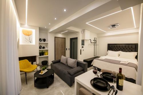 Nikki's Skylight Suite with private swimming pool, Athen (Foto 10)