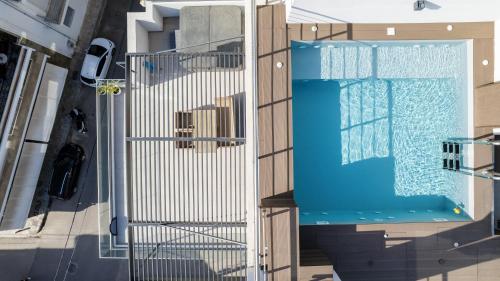Nikki's Skylight Suite with private swimming pool, Athen (Foto 4)