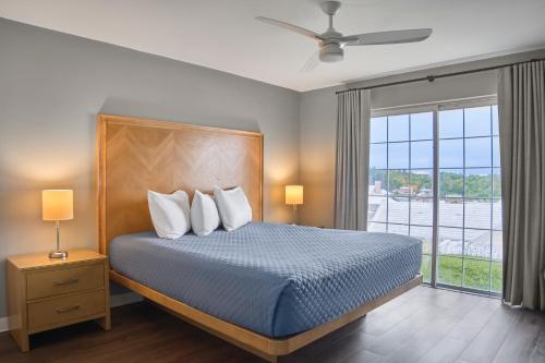2 bedrooms, 4 beds