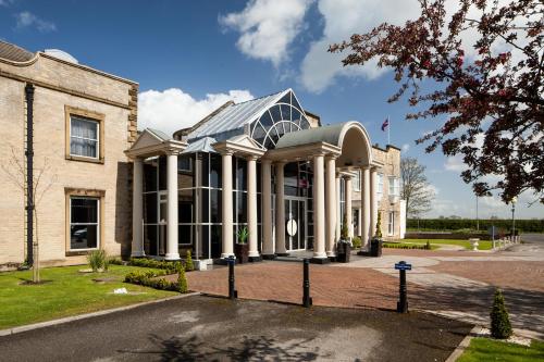 Wejście, Mercure York Fairfield Manor Hotel in York