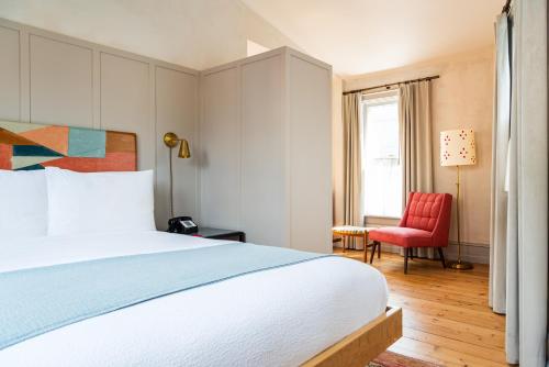 1 queen bed