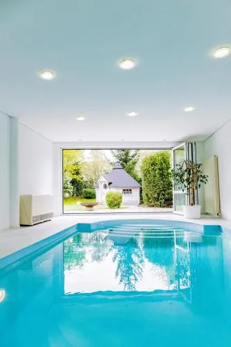 Dreamapartment La Vigna "Stone" Suite mit eigenem Indoorpool & Sauna & Grillhütte - Weil am Rhein in Weil am Rhein, Deutschland