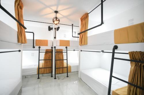 Qantic Lodging & Rooftop, Медельин (фото 5)