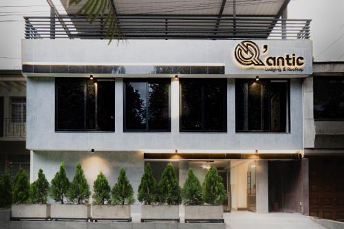 Qantic Lodging