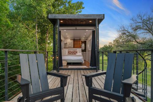 Stunning 2-Story Container Home with Rooftop Terrace thumb 2