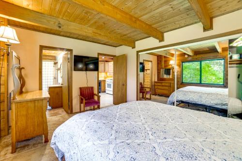 Hot Tub, 1 Mi to Beach: 12-Acre Fort Bragg Cabin! in Cleone (CA)