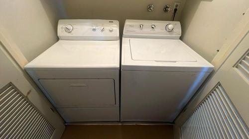 LLC1236 - Lakeside Landing condo, South Lake Tahoe (photo 2)