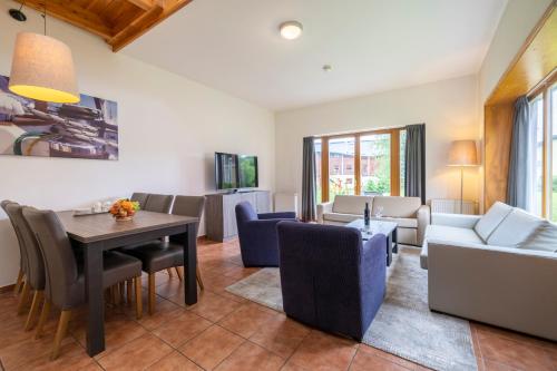 2 bedrooms, 2 beds