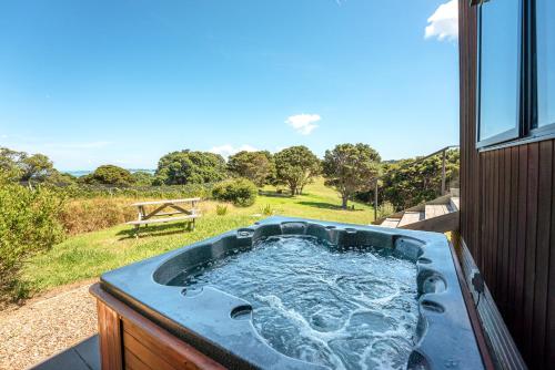 Te Whau Retreat - The Cottage - Be My Guest Waiheke in Omiha