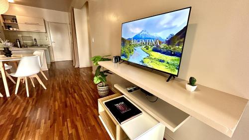 One-Bedroom Apartment image 2