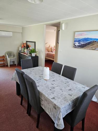 Facilities, On Tate in Waitara