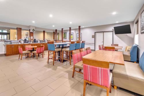 Comfort Inn Somerset KY - image 10