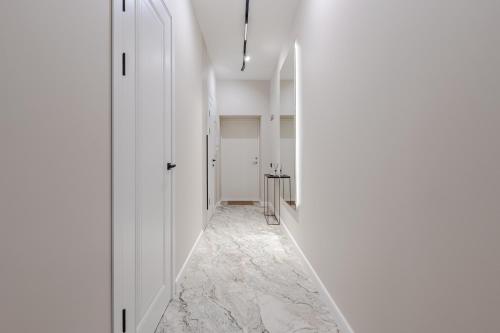 Elegant City Center Apartment, Riga (foto 10)