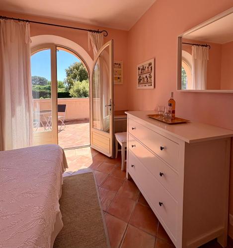 Le Mazet des Mûres – Port Grimaud/Grimaud, ID