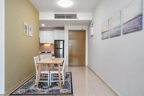 Legasi 3 Premium Bedroom With KLCC View 10min Walk to KLCC Comes With Board Games and PS4 Fit Up To 10PAX, Kuala Lumpur (Foto 7)