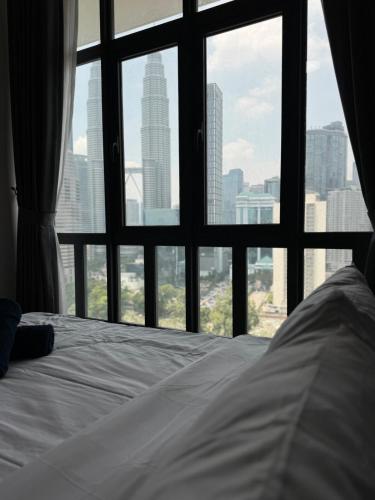 Legasi 3 Premium Bedroom With KLCC View 10min Walk to KLCC Comes With Board Games and PS4 Fit Up To 10PAX, Kuala Lumpur (Foto 4)